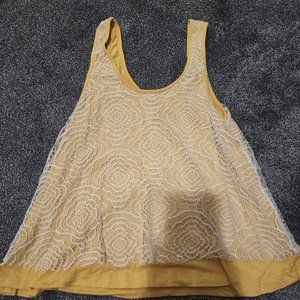 Lace mustard tanktop